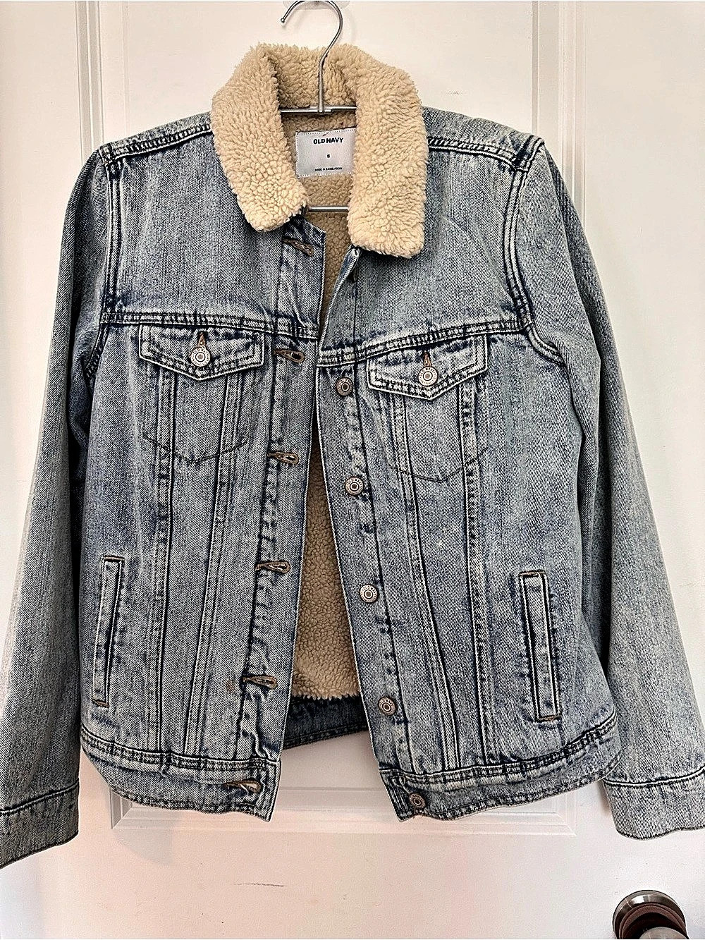 Old Navy Sherpa-Lined Jean Jacket Blue & Cream Small